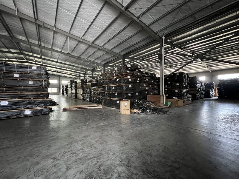 Dongguan Lingfeng Wood Industry Co., Ltd. linea di produzione del fabbricante